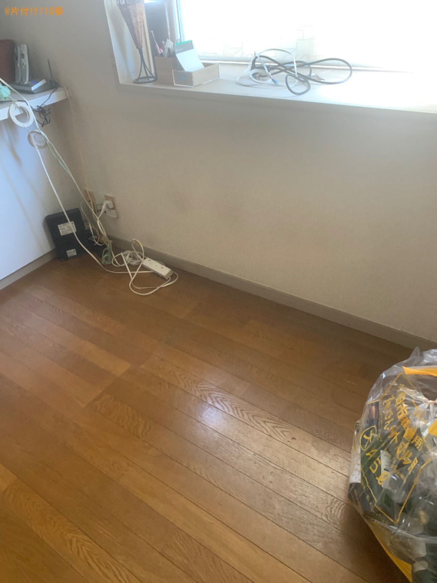 PC、PCモニタ、キングサイズベッド、学習机、プリンター等の回収