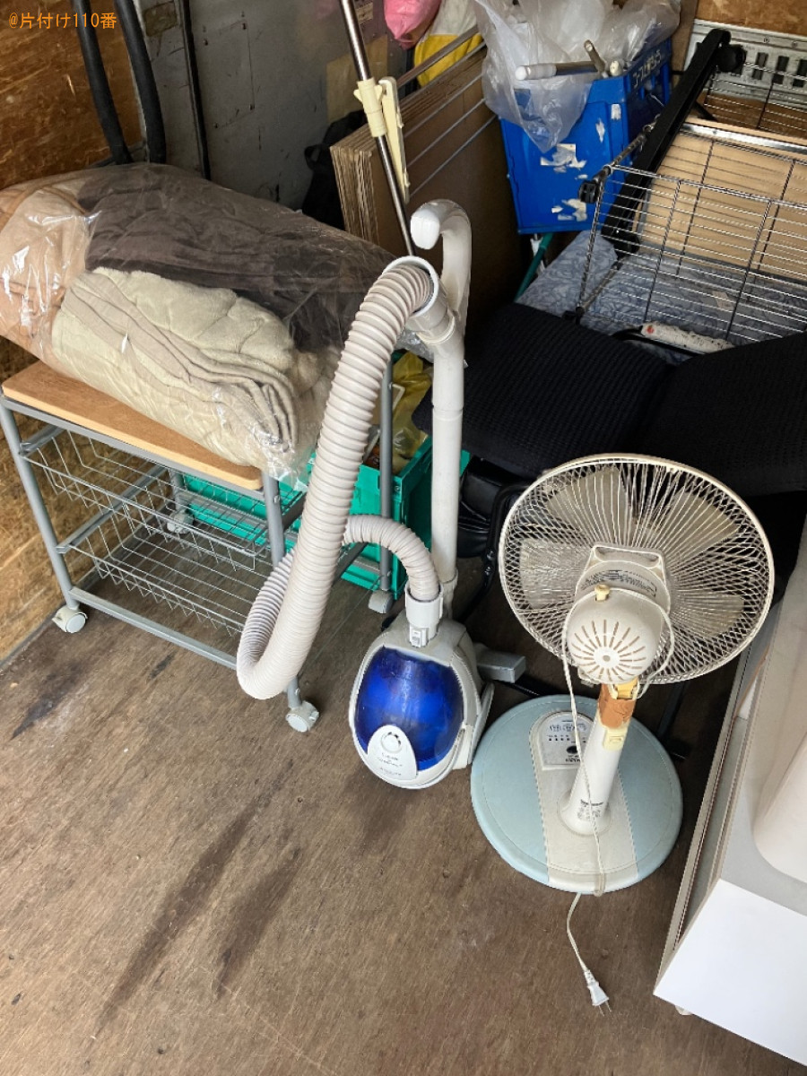 椅子、掃除機、扇風機、布団、ラック、マットレス、食器棚等の回収
