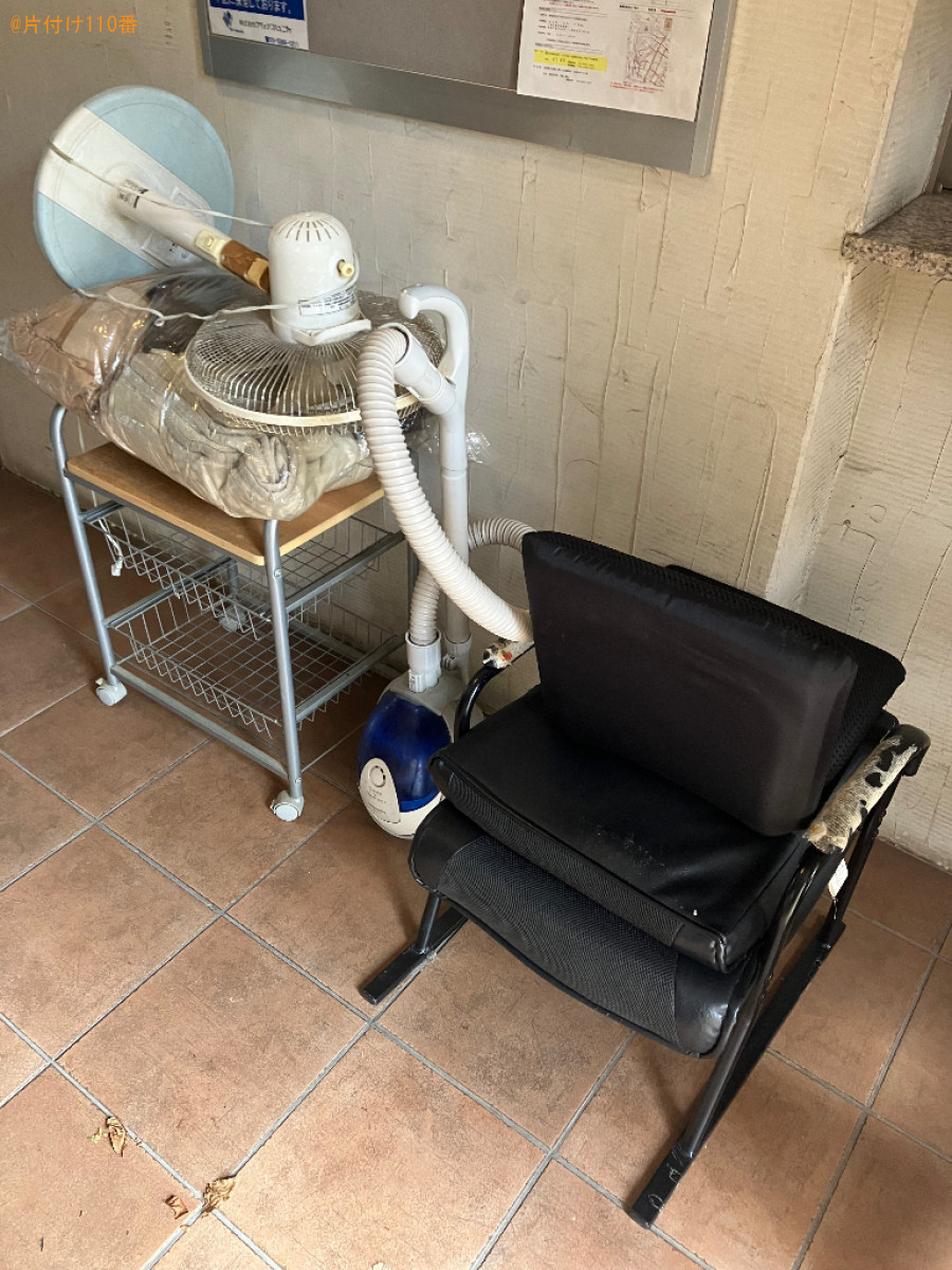 椅子、掃除機、扇風機、布団、ラック、マットレス、食器棚等の回収