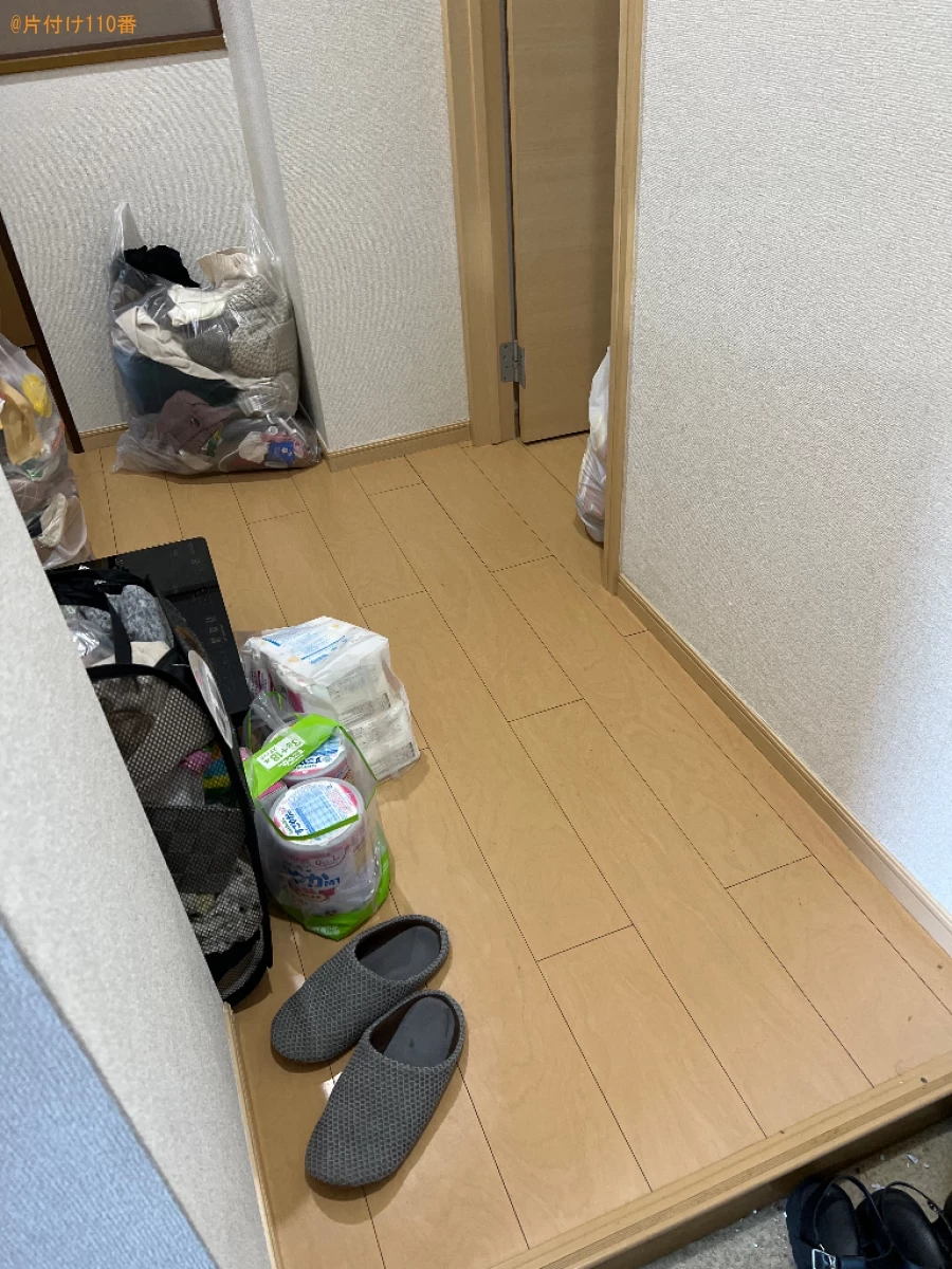 家具(ベビーベット、収納ケース、衣類等)を運び出す作業ご依頼